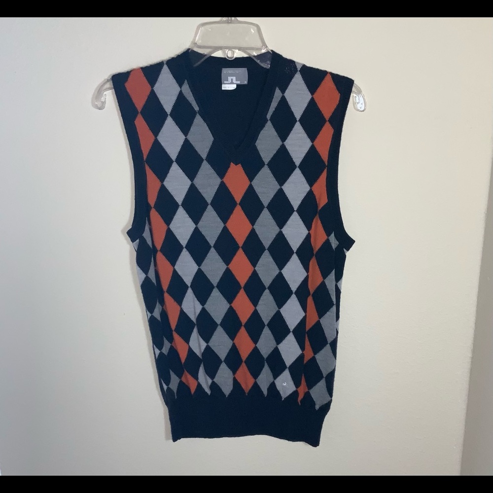 Men’s J Lindeberg V-Neck Argyle Sweater Vest